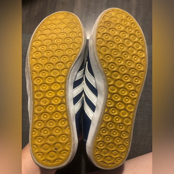 adidas sneakers - Picture 5 of 7